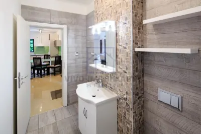 Apartament de inchiriat in Sibiu - 3 camere, etaj 1, Central - foto 4