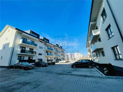 Apartament de vanzare in Sibiu - 3 camere, cu balcon, etaj intermediar - foto 3