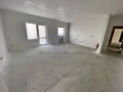 Apartament de vanzare in Sibiu - 3 camere, cu balcon, etaj intermediar - foto 4