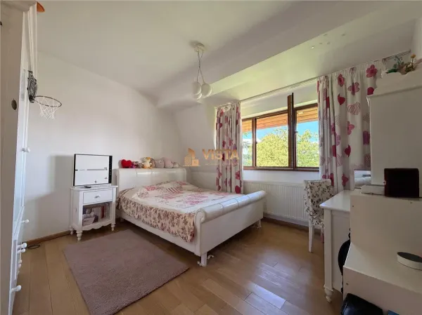Casă 9 camere Brașov - poza 14