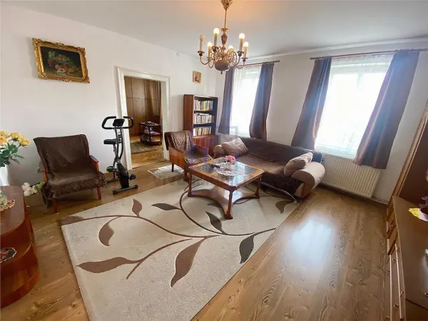 Apartament 5 camere Sibiu - poza 1