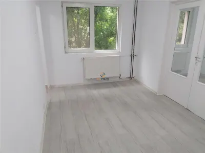 Renovat Etaj 1 Noul Mall - foto 12
