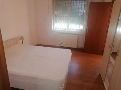 Spatios cu 2 Bai Iulius Mall - foto 3