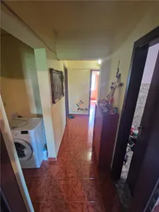 Decomandat 3 Camere 2 Bai 2 Balcoane Zona  Aradului - foto 12
