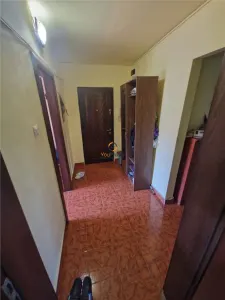 Decomandat 3 Camere 2 Bai 2 Balcoane Zona  Aradului - foto 6
