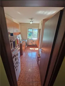 Decomandat 3 Camere 2 Bai 2 Balcoane Zona  Aradului - foto 7