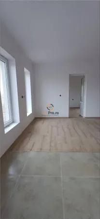 Casă 3 camere Varias - poza 1