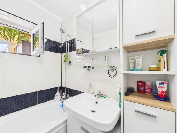 Apartament 4 camere București - poza 19