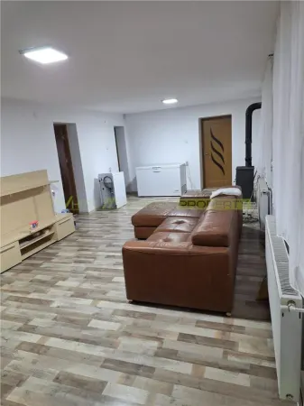 Casă 5 camere Crevedia - poza 2