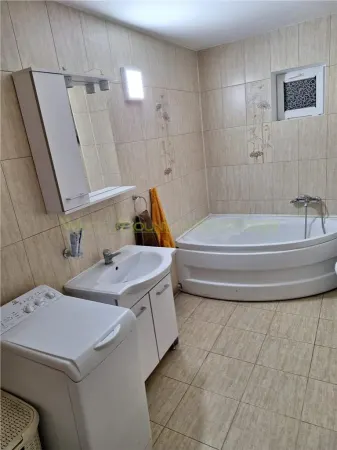 Casă 5 camere Crevedia - poza 13