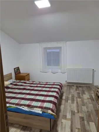 Casă 5 camere Crevedia - poza 3