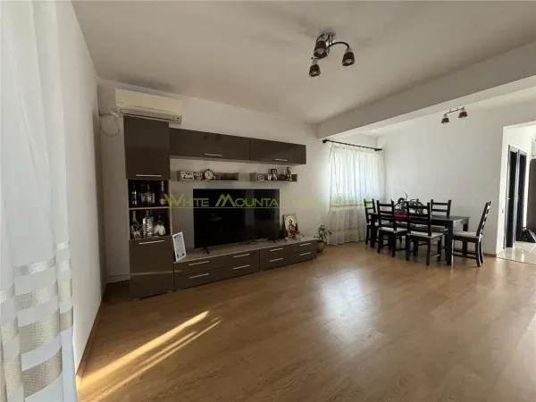 Casă 4 camere Otopeni - poza 1