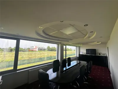 Parcul Municipal Ploiesti, cladire birouri de vanzare, 600 mp - foto 7