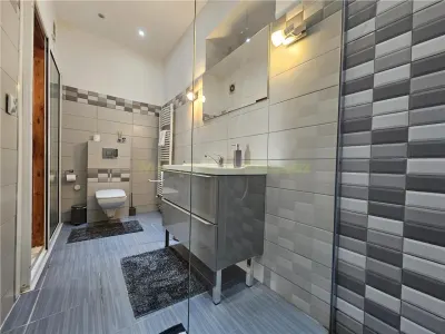 Apartament superb in Centrul Istoric - pretabil regim hotelier - foto 18
