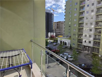 Apartament doua camere si boxa de vanzare in Top City Tractorul - foto 12