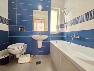 Apartament doua camere si boxa de vanzare in Top City Tractorul - foto 13