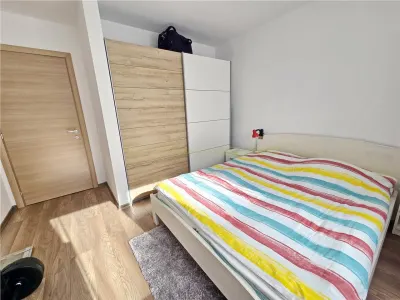 Apartament doua camere si boxa de vanzare in Top City Tractorul - foto 23