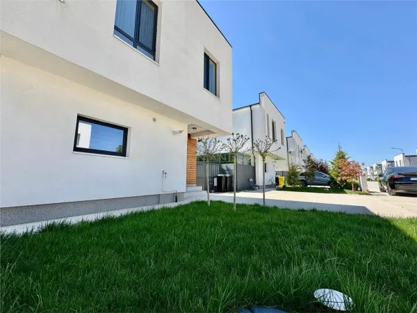 Casă 4 camere Tunari - poza 2