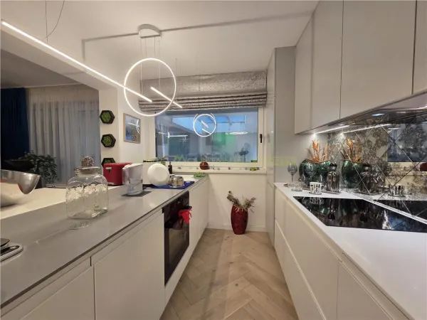Apartament 3 camere Brașov - poza 12