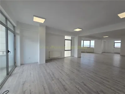 Apartament 3 camere Centrul Civic pretabil co-working hub - foto 6