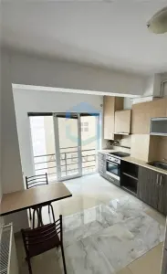 Apartament  2 camere, decomandat, zona Sigma/Observator-Strada Bradutului, parcare inclusa - foto 3