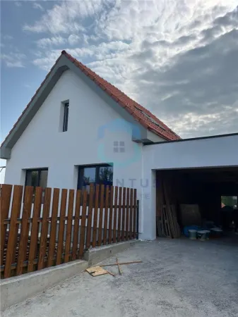 Casă 4 camere Salicea - poza 1