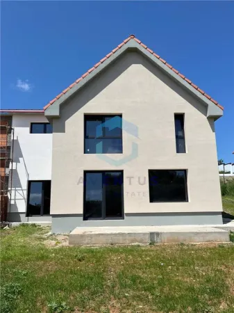 Casă 4 camere Salicea - poza 12