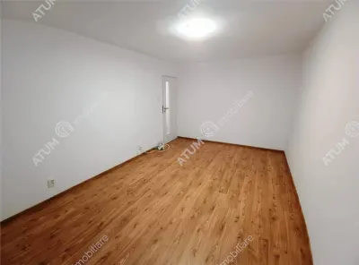 De vanzare apartament renovat cu 3 camere 2 bai si pivnita in Sibiu - foto 11