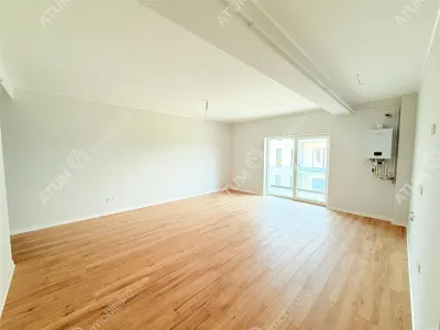 De vanzare in Selimbar apartament cu 2 camere la cheie in zona Pictor Brana - foto 4