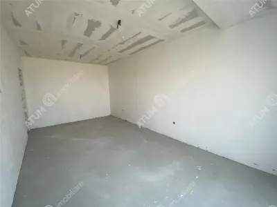 Apartament de vanzare la cheie cu 2 camere  debara balcon si gradina proprie zona Doamna Stanca/Selimbar - foto 12