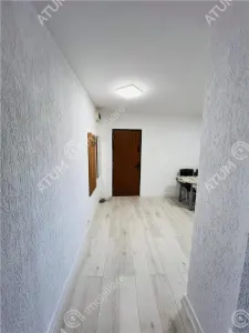 De vanzare apartament cu 2 camere decomandate balcon si pivnita zona Strand din Sibiu - foto 10