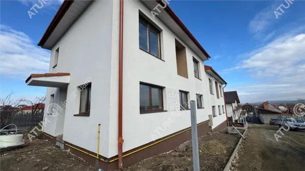 Casă 4 camere Șura Mică - poza 1