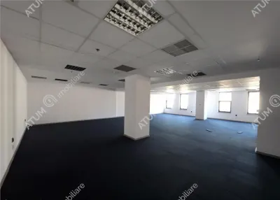 De inchiriat spatiu comercial generos situat pe Calea Dumbravii in Sibiu - Sibiu