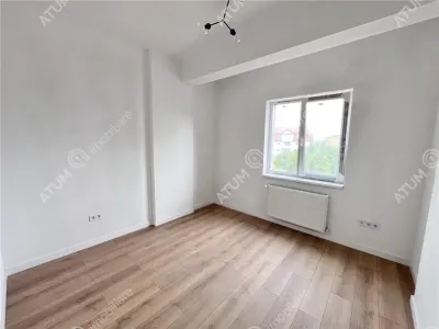 Apartament cu 3 camere decomandate 2 bai si 2 balcoane de vanzare in Sibiu zona Rahovei - foto 5