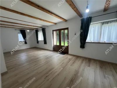 De vanzare cabana cu 7 camere 7 bai si teren 1000 mp in Avrig zona Mlaci - foto 8