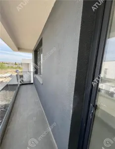 Casa de vanzare cu 4 camere 2 bai 2 balcoane si curte libera de 50 mp situata in zona Calea Cisnadiei din Sibiu - foto 15