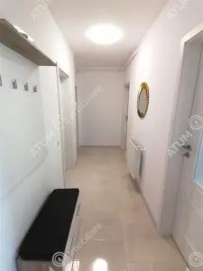 Apartament de vanzare cu 2 camere decomandate balcon si parcare zona Mihai Viteazul din Selimbar - foto 16