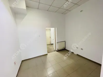 Spatiu comercial cu deschidere stradala de vanzare in Sibiu zona Centrala - foto 6
