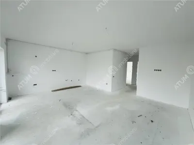 De vanzare apartament cu 3 camere 2 bai si balcon etajul 2 zona Doamna Stanca - foto 2