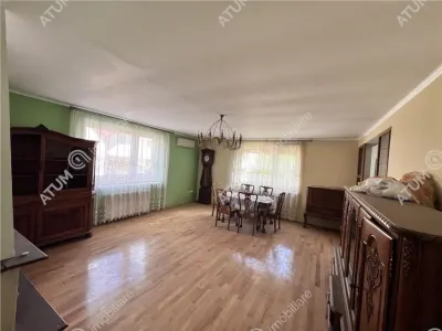 De vanzare casa individuala cu 6 camere si teren de 715 mp situata in Talmaciu/ Sibiu - foto 17