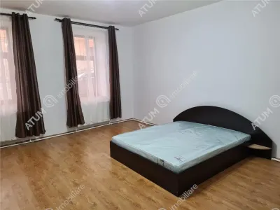 De vanzare apartament la casa cu 2 camere si pivnita in Centrul Istoric din Sibiu - foto 4