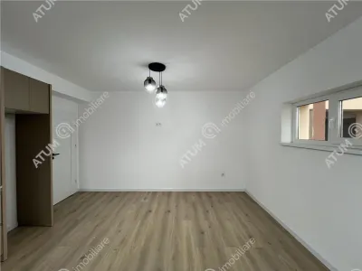 De vanzare apartament cu 3 camere decomandate cu 2 balcoane si loc de parcare in zona Calea Surii Mici - foto 11