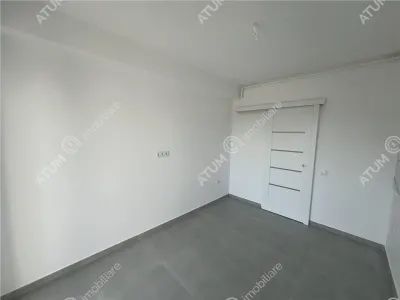 De vanzare apartament cu 2 camere decomandate si balcon etaj 2 zona Doamna Stanca - foto 8