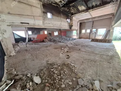 De vanzare spatiu cu suprafata de 500 mp amplasat pe teren de 1159 mp in zona Strand din Sibiu - foto 6
