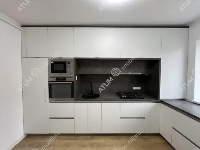 De vanzare apartament cu 2 camere decomandate cu 2 balcoane si loc de parcare in zona Calea Surii Mici - foto 3