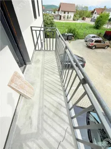Apartament cu 2 camere la cheie de vanzare in Selimbar etaj 1 loc parcare - foto 11