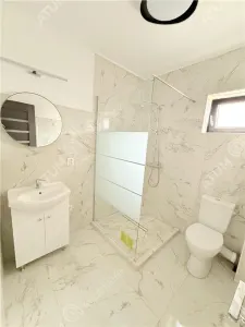 Apartament cu 2 camere la cheie de vanzare in Selimbar etaj 1 loc parcare - foto 9