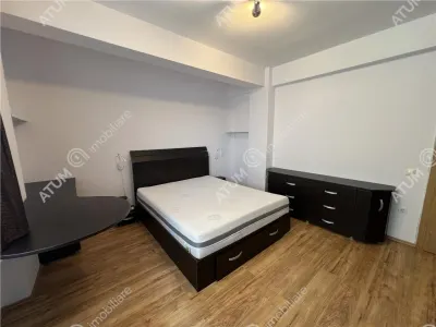 De vanzare apartament cu 3 camere si loc de parcare zona Turnisor din Sibiu - foto 1