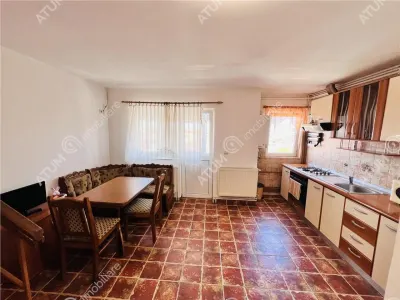 Apartament de inchiriat cu 3 camere balcon situat in zona Vasile Aaron din Sibiu - foto 1
