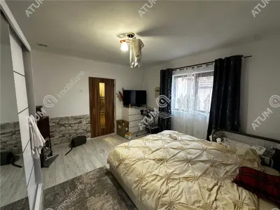 De vanzare casa individuala si teren de 863 mp in Cristian zona Primarie - foto 5